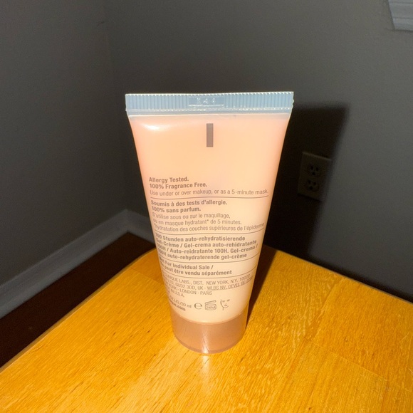 New Never Used Clinique Moisture Surge 100H Auto-Replenishing Hydrator - 1 oz 🎀 - Picture 5 of 7